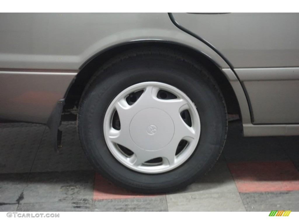 2000 Camry CE - Antique Sage Pearl / Gray photo #56