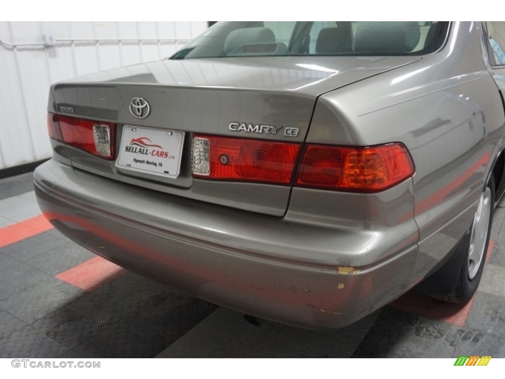 2000 Camry CE - Antique Sage Pearl / Gray photo #61