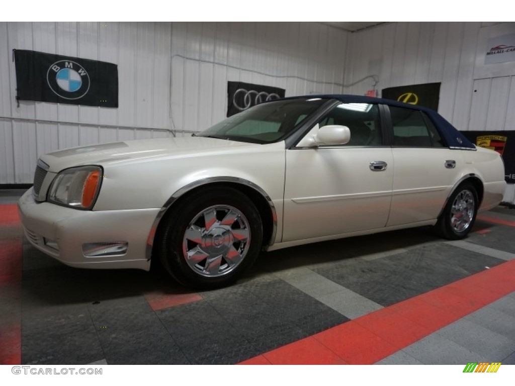 2000 DeVille DTS - White Diamond / Oatmeal photo #2
