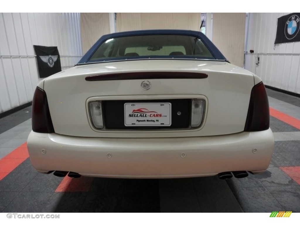 2000 DeVille DTS - White Diamond / Oatmeal photo #9