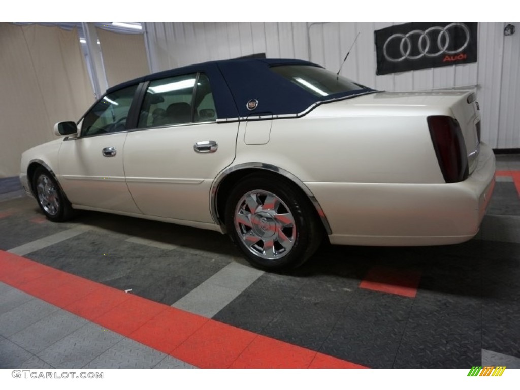 2000 DeVille DTS - White Diamond / Oatmeal photo #11
