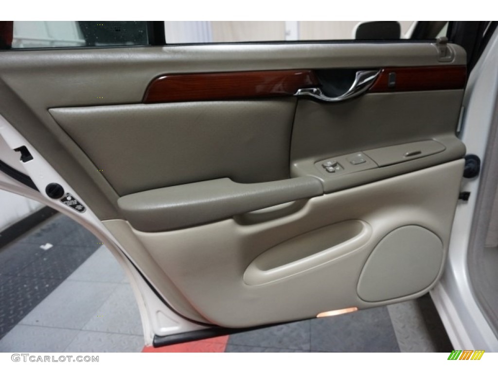 2000 DeVille DTS - White Diamond / Oatmeal photo #16