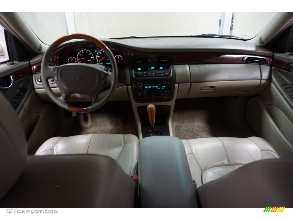 2000 DeVille DTS - White Diamond / Oatmeal photo #27