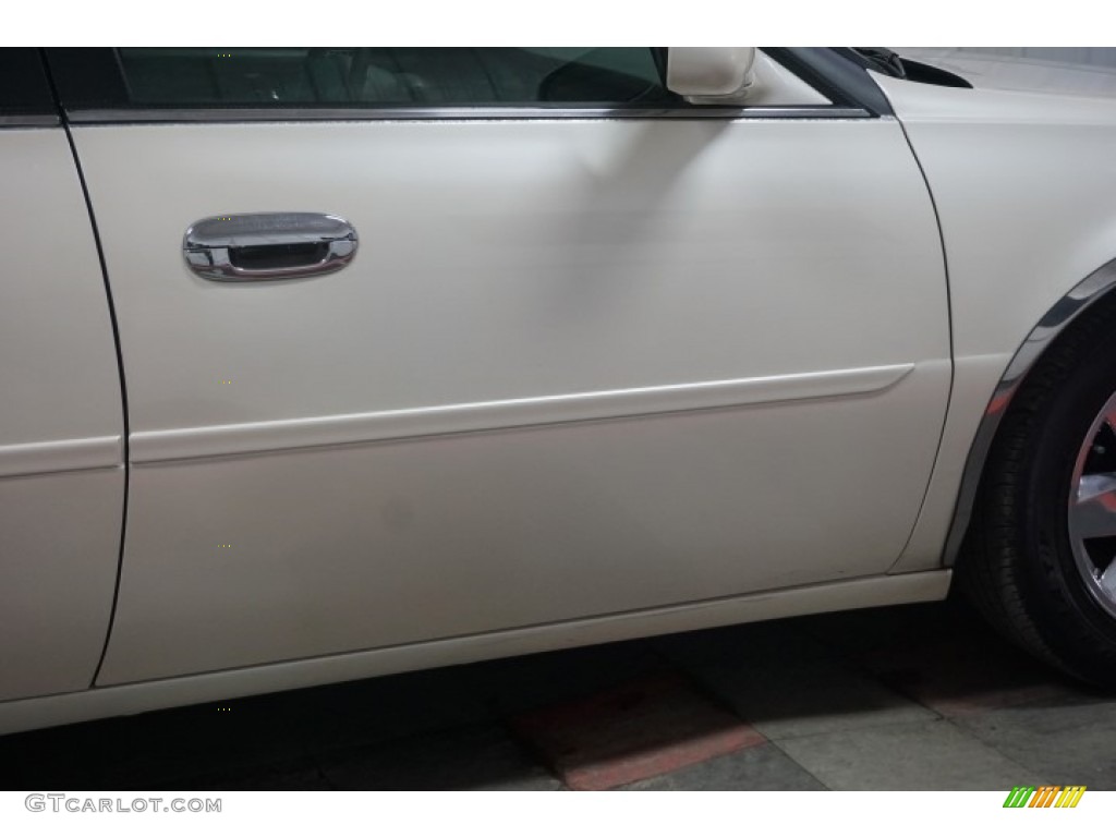 2000 DeVille DTS - White Diamond / Oatmeal photo #64