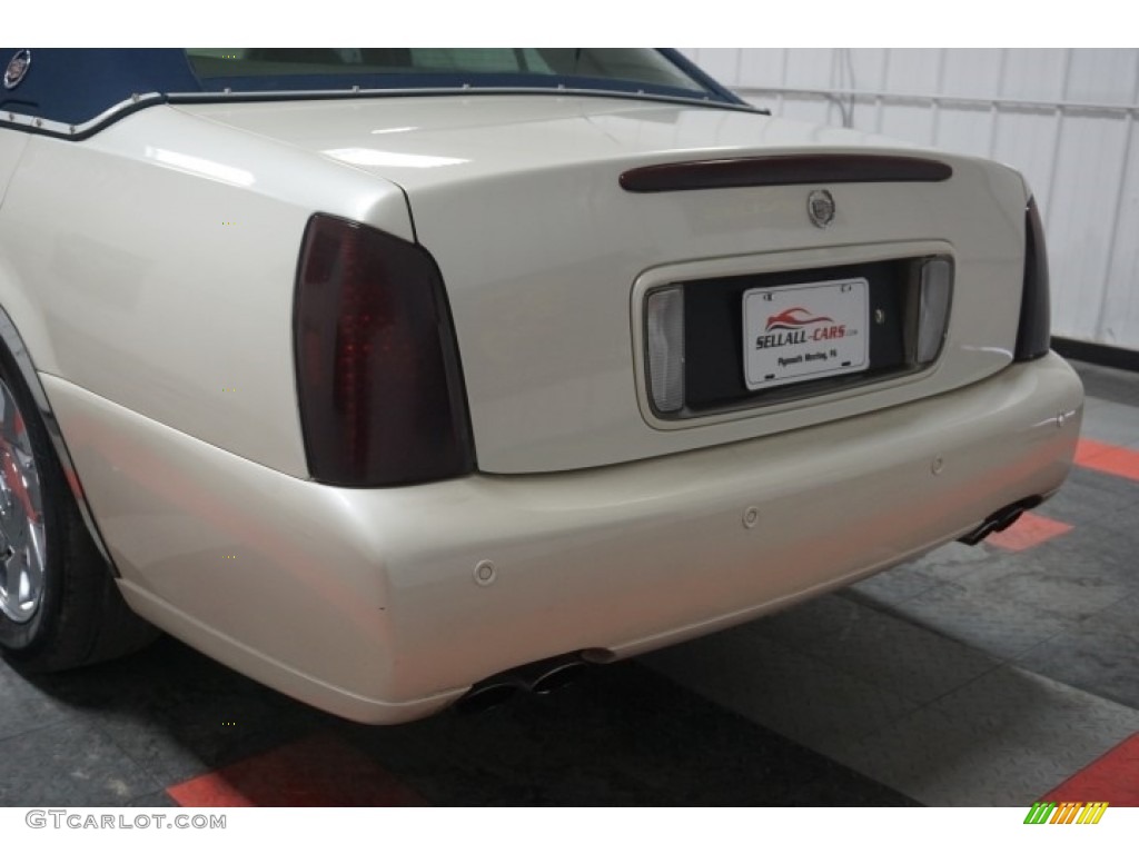 2000 DeVille DTS - White Diamond / Oatmeal photo #72