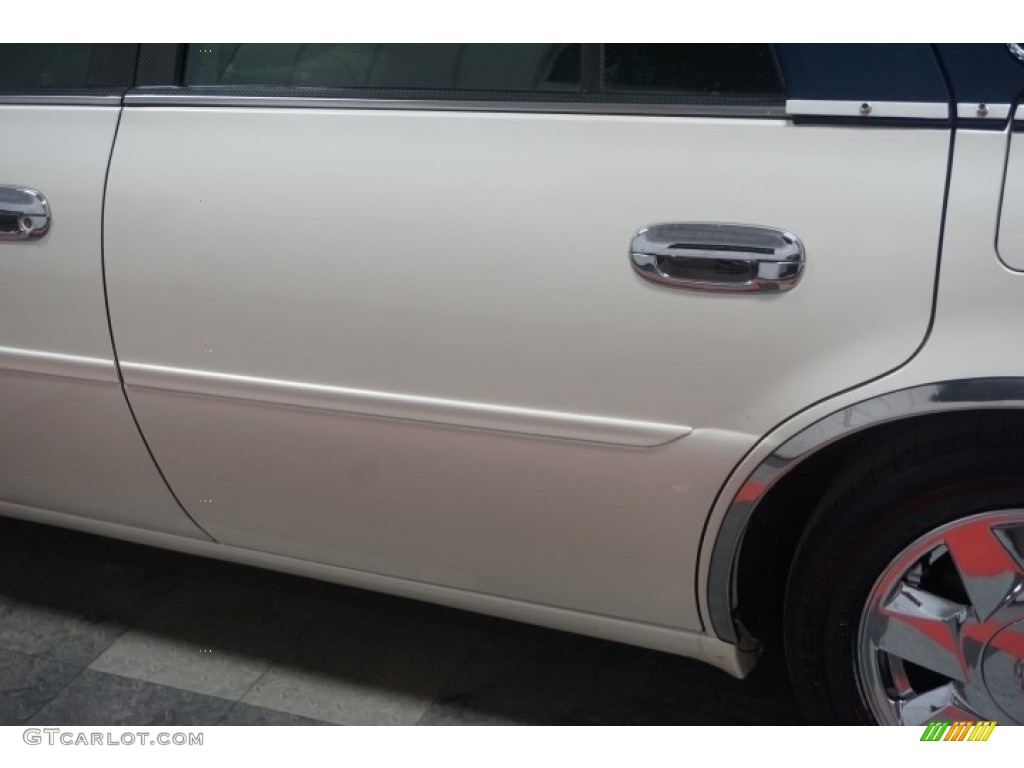 2000 DeVille DTS - White Diamond / Oatmeal photo #78