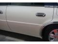 2000 White Diamond Cadillac DeVille DTS  photo #78