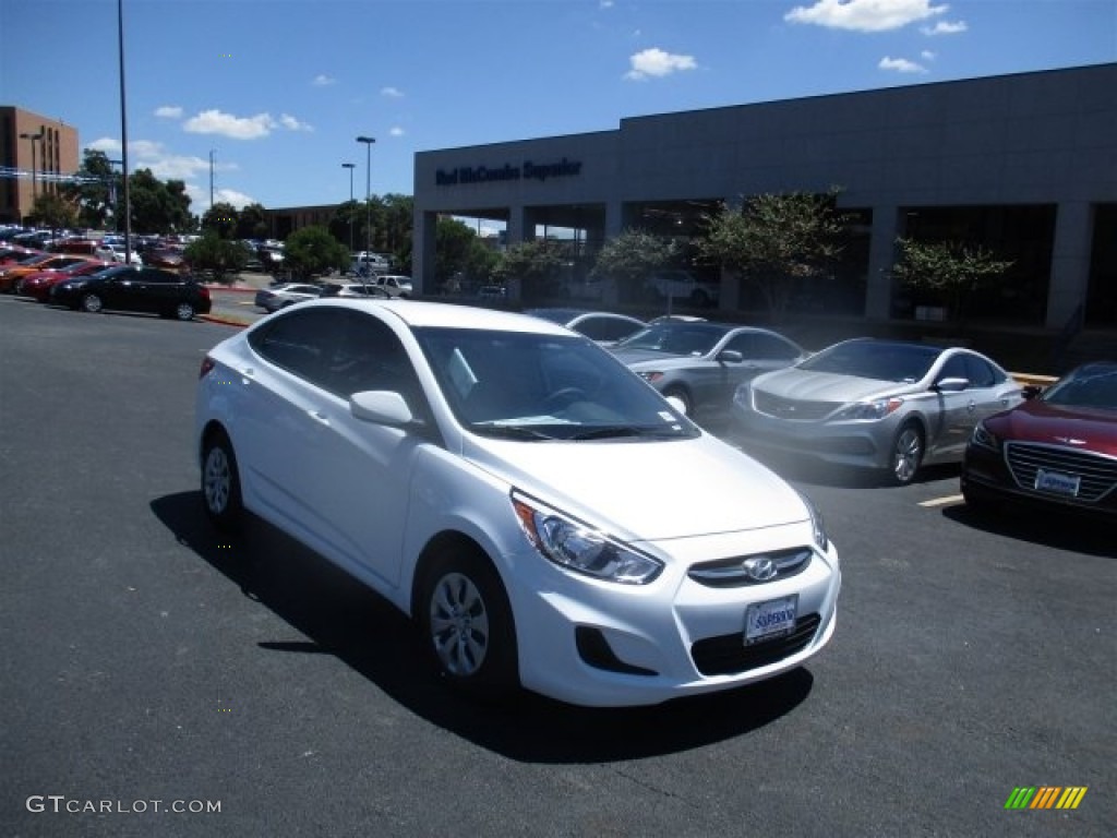 2016 Accent SE Sedan - Century White / Gray photo #1