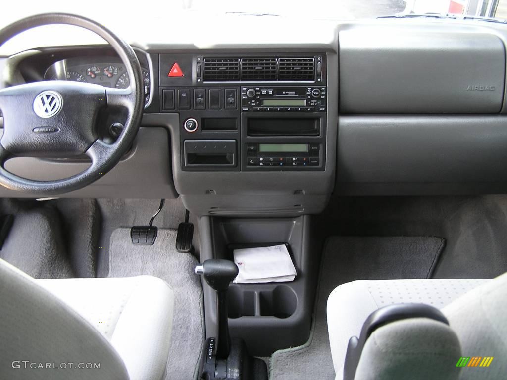 2000 EuroVan MV - Silver Gray / Gray photo #10