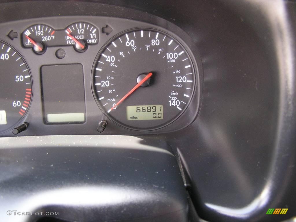 2000 EuroVan MV - Silver Gray / Gray photo #18