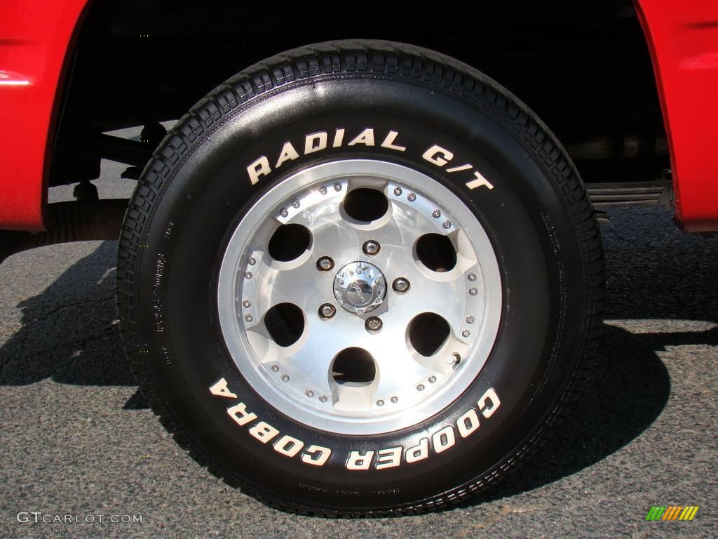 1994 C/K C1500 Extended Cab - Victory Red / Red photo #12