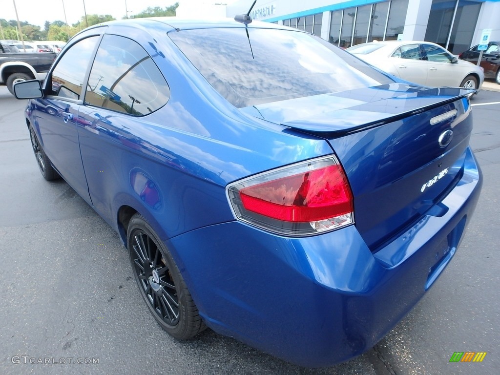 2009 Focus SE Coupe - Vista Blue Metallic / Charcoal Black photo #6