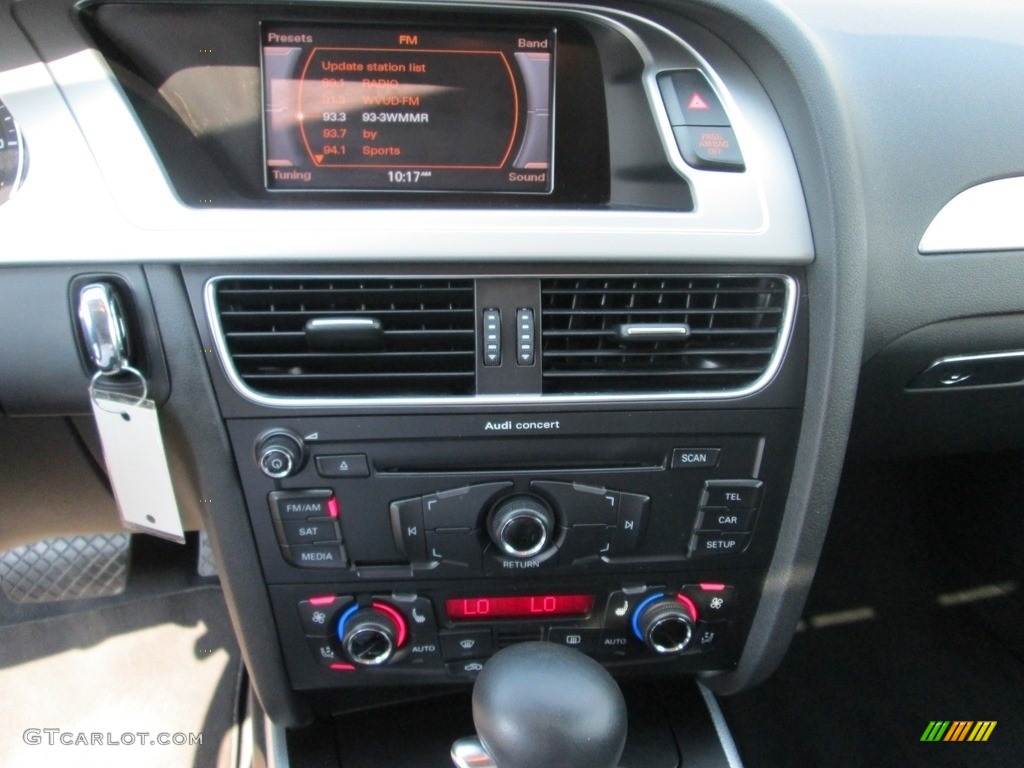 2011 A4 2.0T quattro Sedan - Ice Silver Metallic / Black photo #24