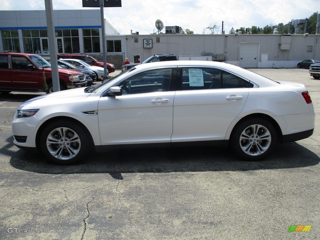 2015 Taurus SEL - Oxford White / Charcoal Black photo #2