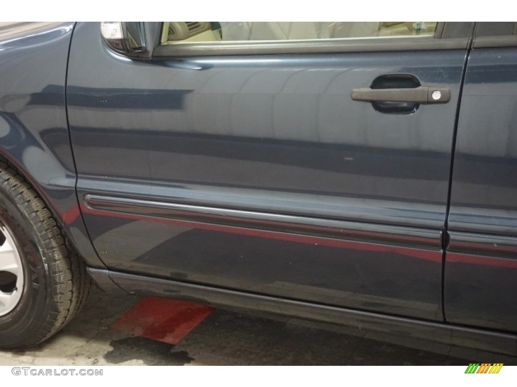 2003 ML 320 4Matic - Black Opal Metallic / Java photo #80