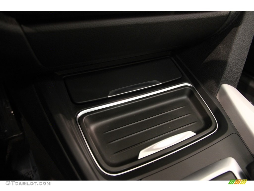 2013 3 Series 320i xDrive Sedan - Jet Black / Black photo #14