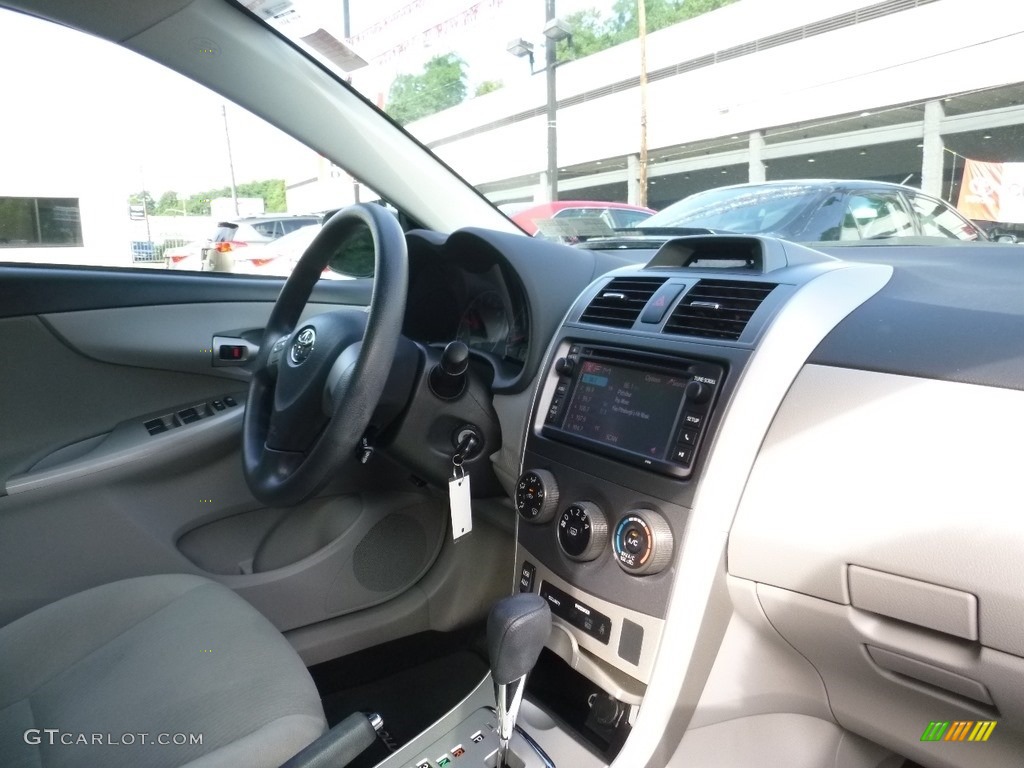 2013 Corolla LE - Tropical Sea Metallic / Ash photo #11