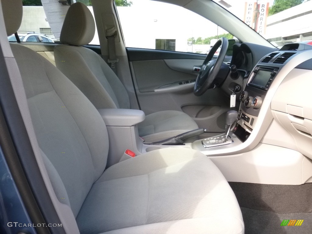 2013 Corolla LE - Tropical Sea Metallic / Ash photo #12