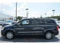 2014 True Blue Pearl Chrysler Town & Country Touring  photo #6