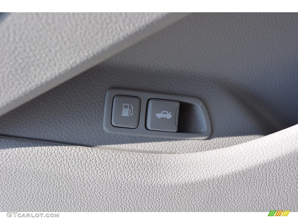 2015 Optima LX - Sparkling Silver / Gray photo #11