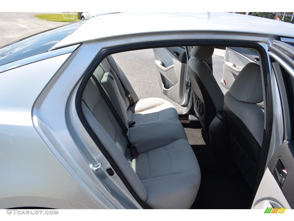 2015 Optima LX - Sparkling Silver / Gray photo #24