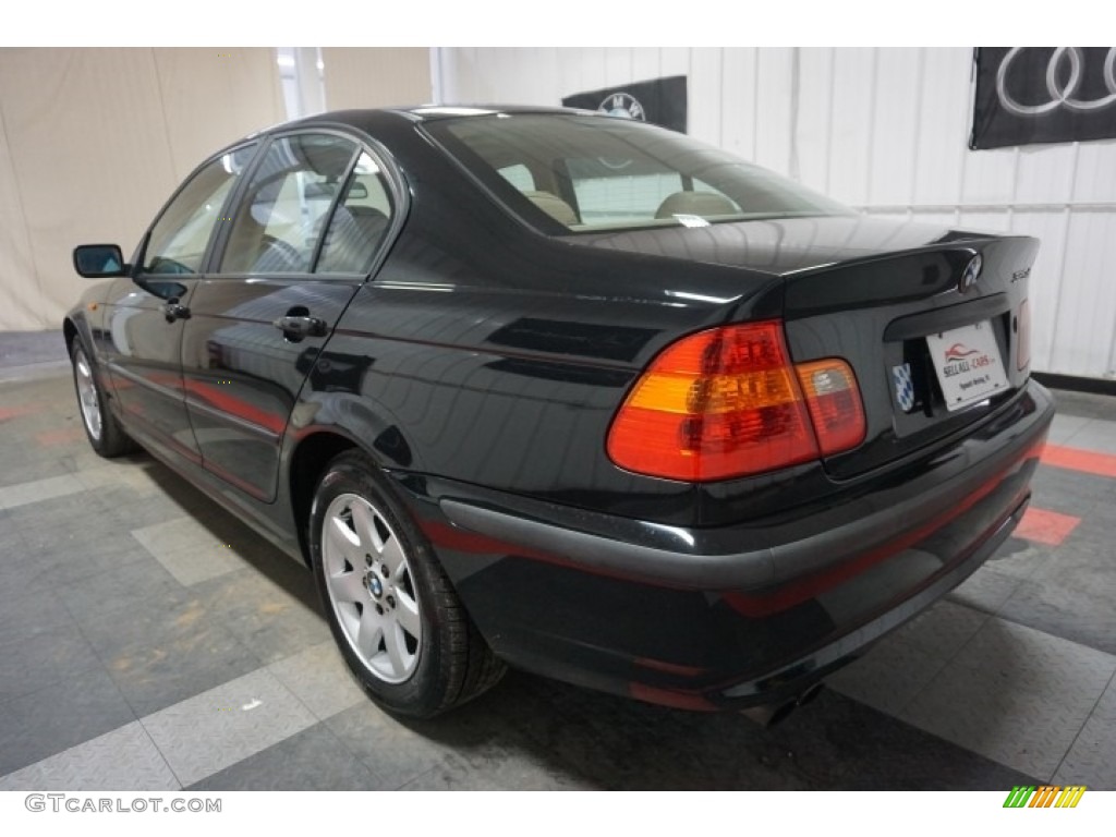 2002 3 Series 325xi Sedan - Jet Black / Black photo #10