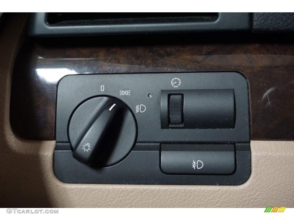 2002 3 Series 325xi Sedan - Jet Black / Black photo #32