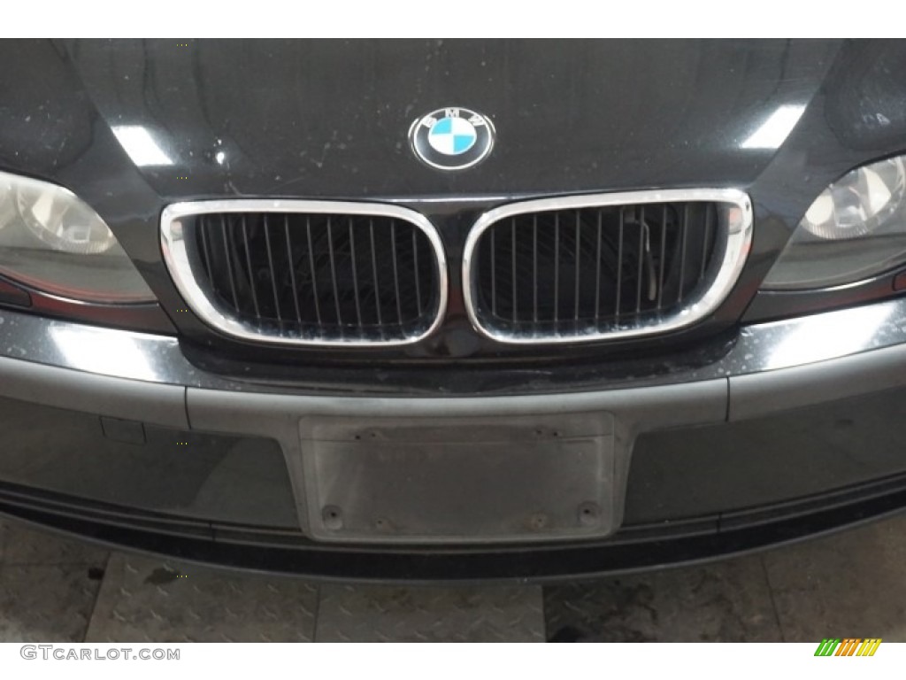 2002 3 Series 325xi Sedan - Jet Black / Black photo #53
