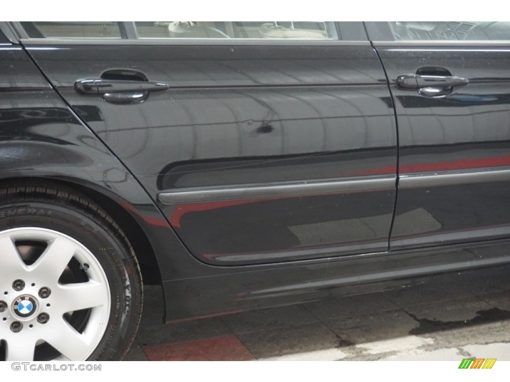 2002 3 Series 325xi Sedan - Jet Black / Black photo #61