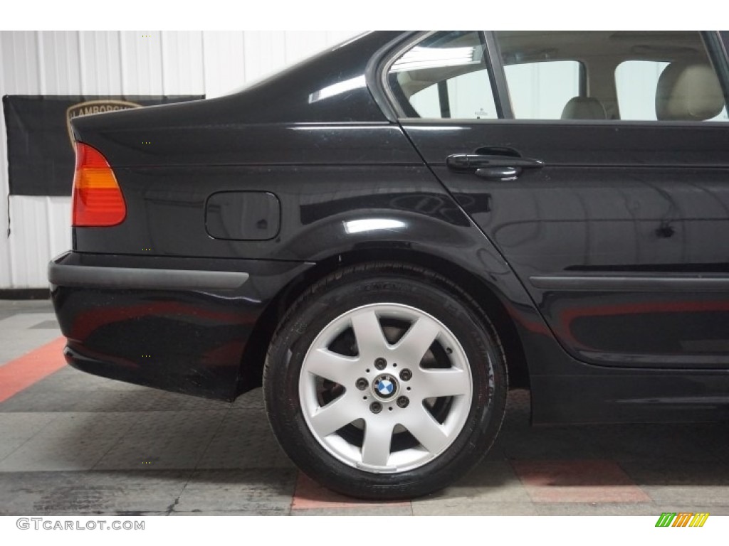 2002 3 Series 325xi Sedan - Jet Black / Black photo #62