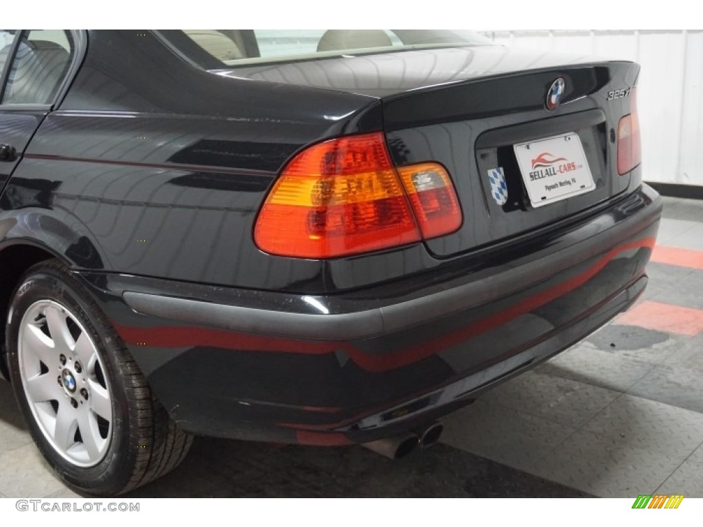 2002 3 Series 325xi Sedan - Jet Black / Black photo #67