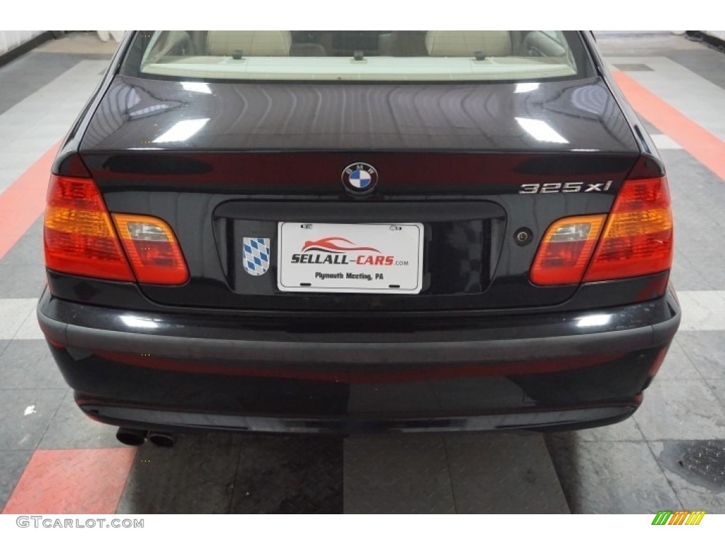 2002 3 Series 325xi Sedan - Jet Black / Black photo #69