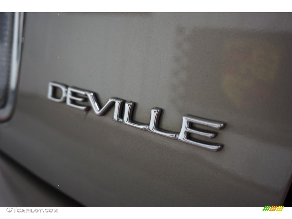 2002 DeVille Sedan - Cashmere Metallic / Oatmeal photo #88