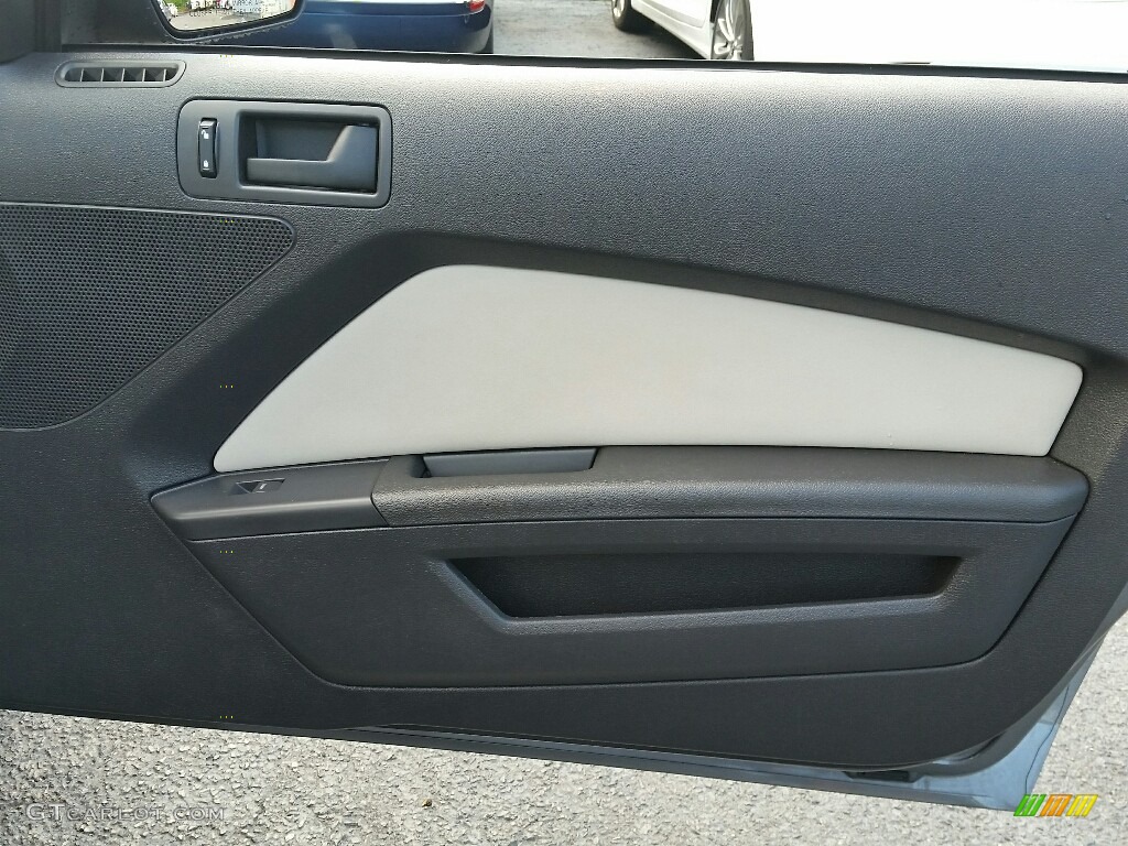 2014 Mustang V6 Convertible - Sterling Gray / Medium Stone photo #23