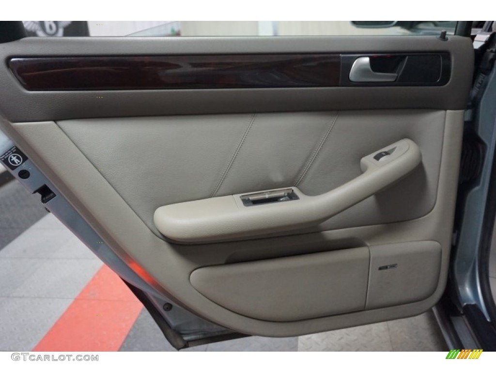 2002 A6 3.0 quattro Sedan - Crystal Blue Metallic / Beige photo #17