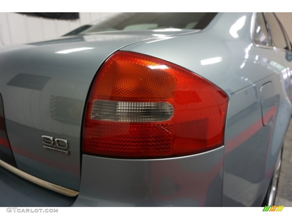 2002 A6 3.0 quattro Sedan - Crystal Blue Metallic / Beige photo #65