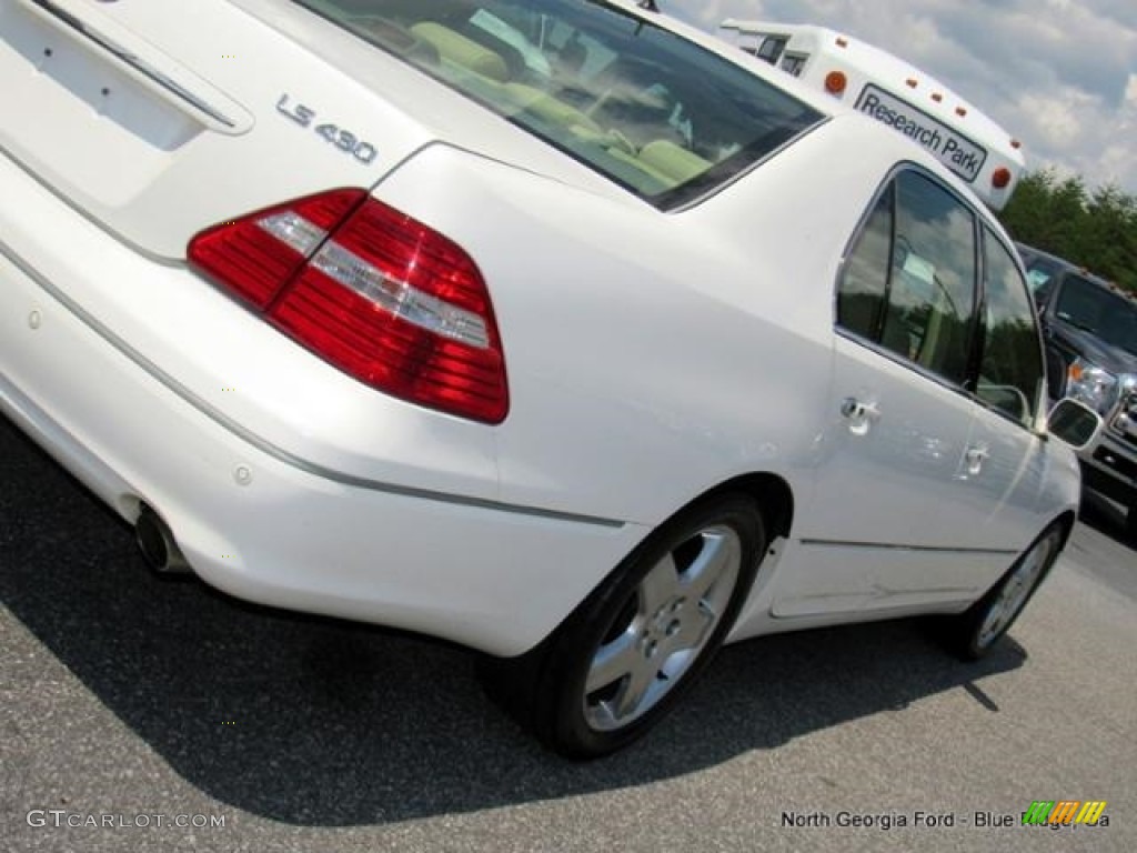 2006 LS 430 - Crystal White / Ash photo #32