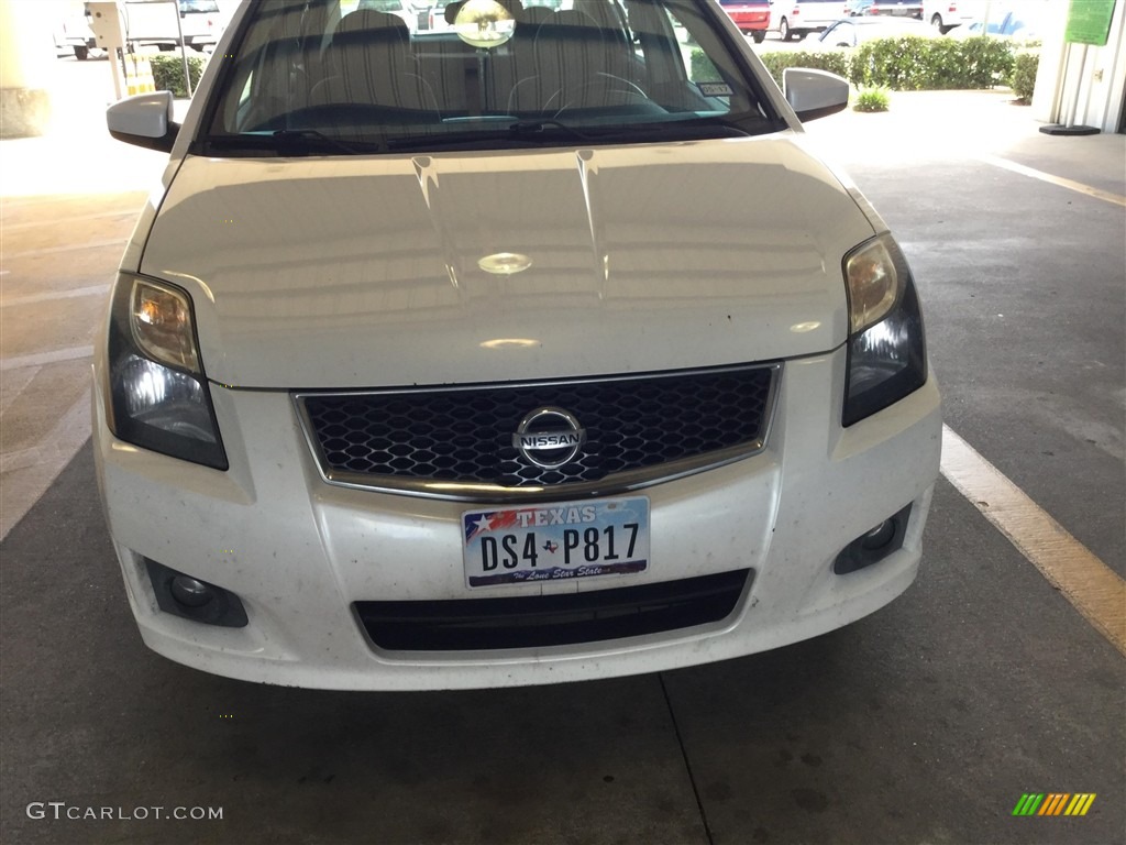 2012 Sentra 2.0 SR - Aspen White / Charcoal photo #1