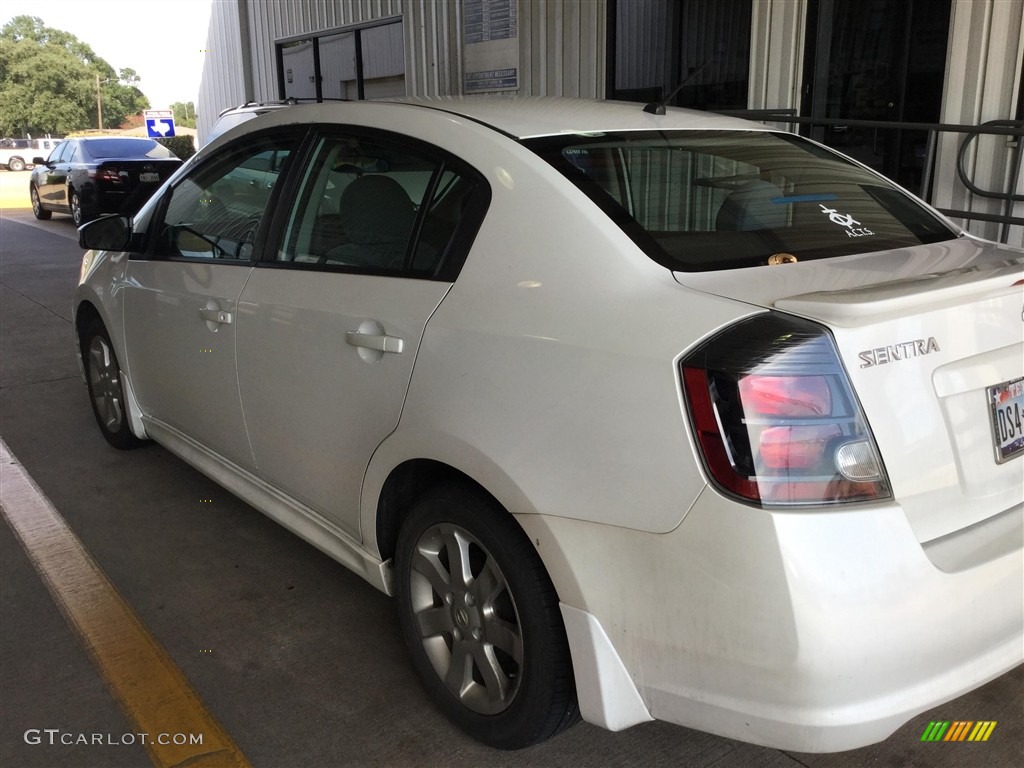 2012 Sentra 2.0 SR - Aspen White / Charcoal photo #3