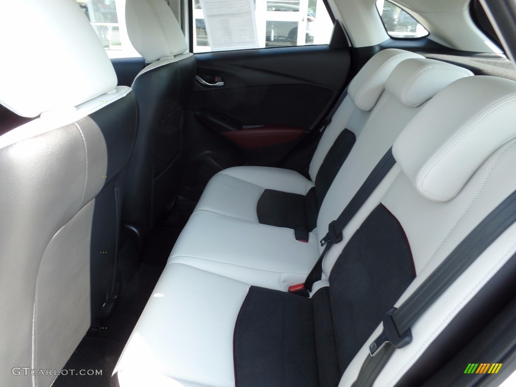2016 Mazda CX-3 Grand Touring Rear Seat Photo #114675972