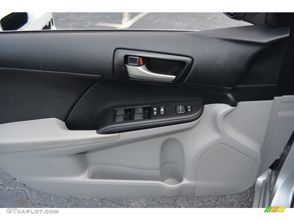 2013 Camry LE - Classic Silver Metallic / Ivory photo #8
