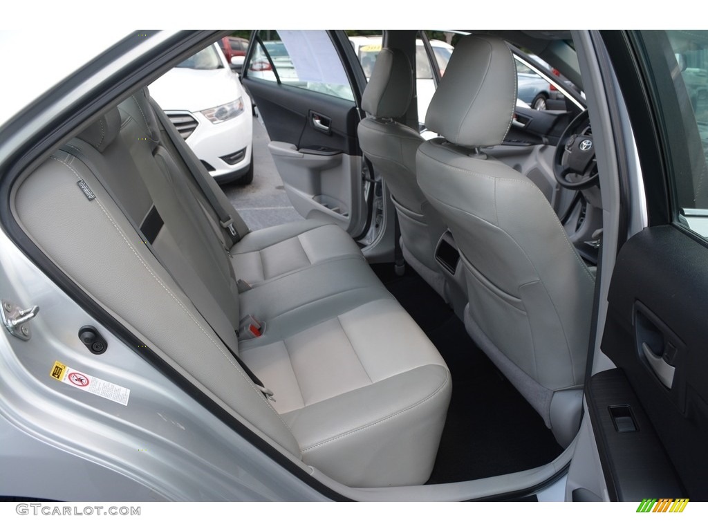 2013 Camry LE - Classic Silver Metallic / Ivory photo #13