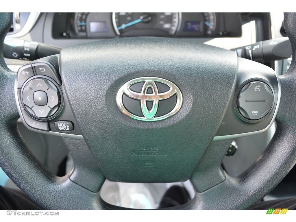 2013 Camry LE - Classic Silver Metallic / Ivory photo #20