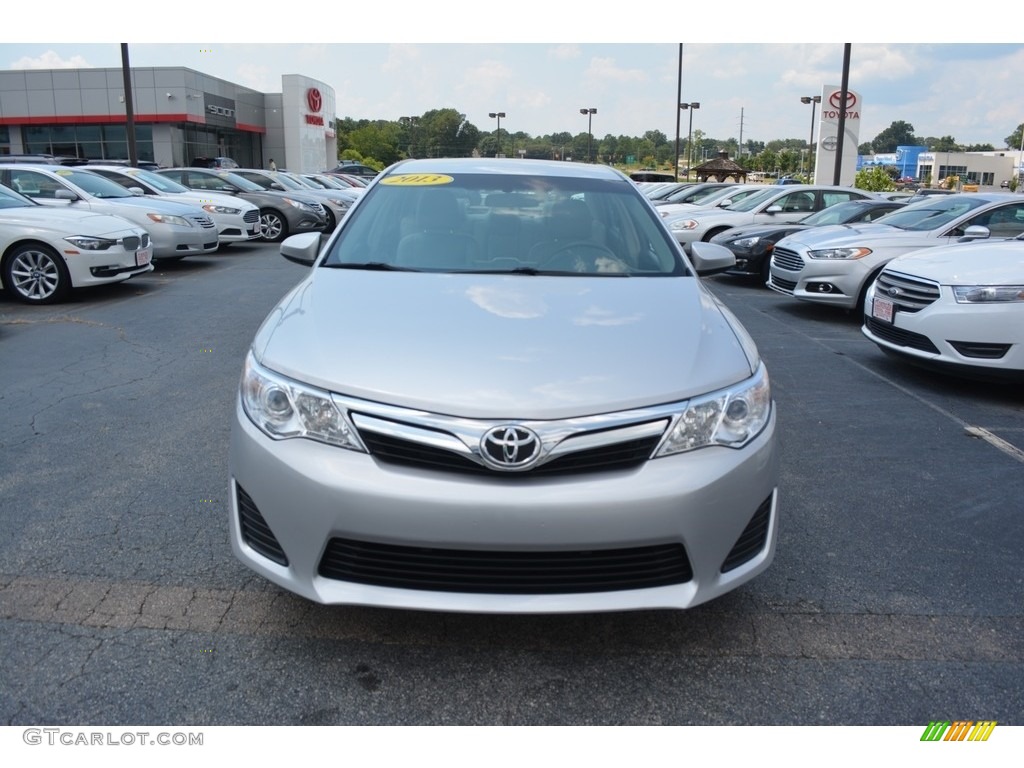 2013 Camry LE - Classic Silver Metallic / Ivory photo #23