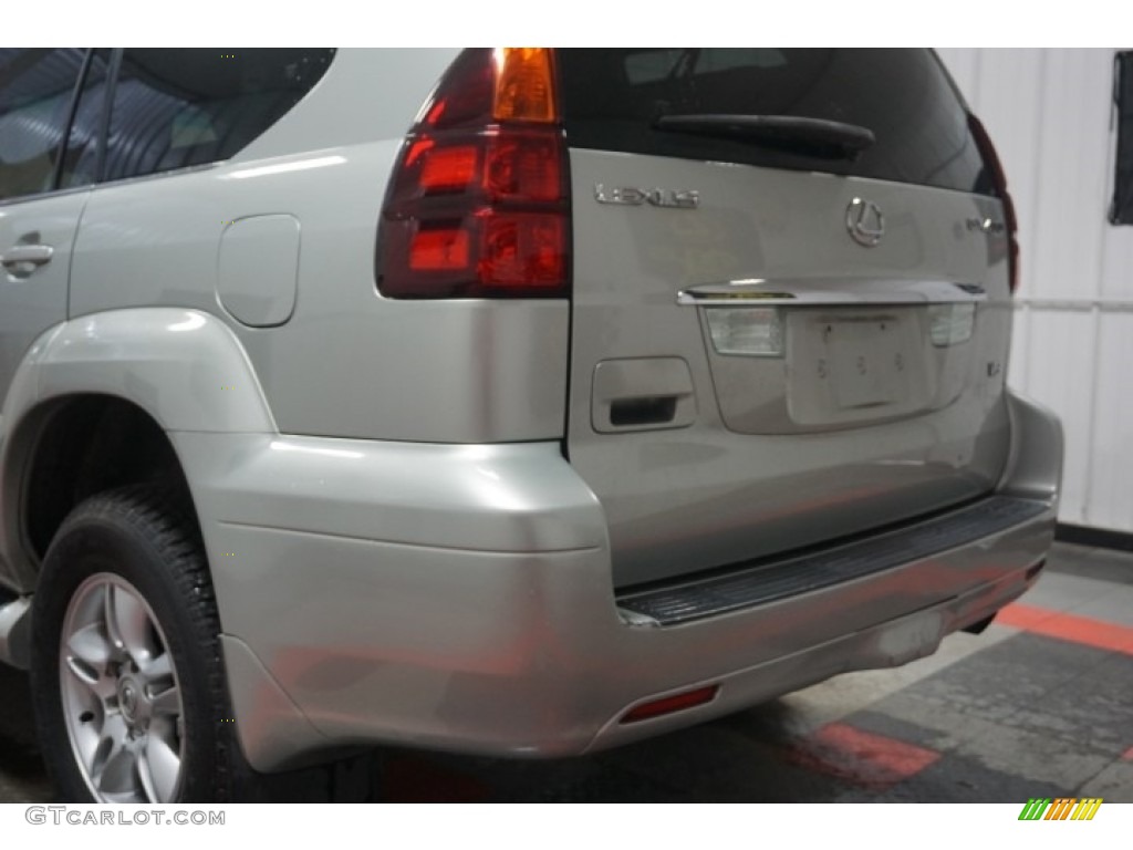 2005 GX 470 - Silver Pine Metallic / Dark Gray photo #72
