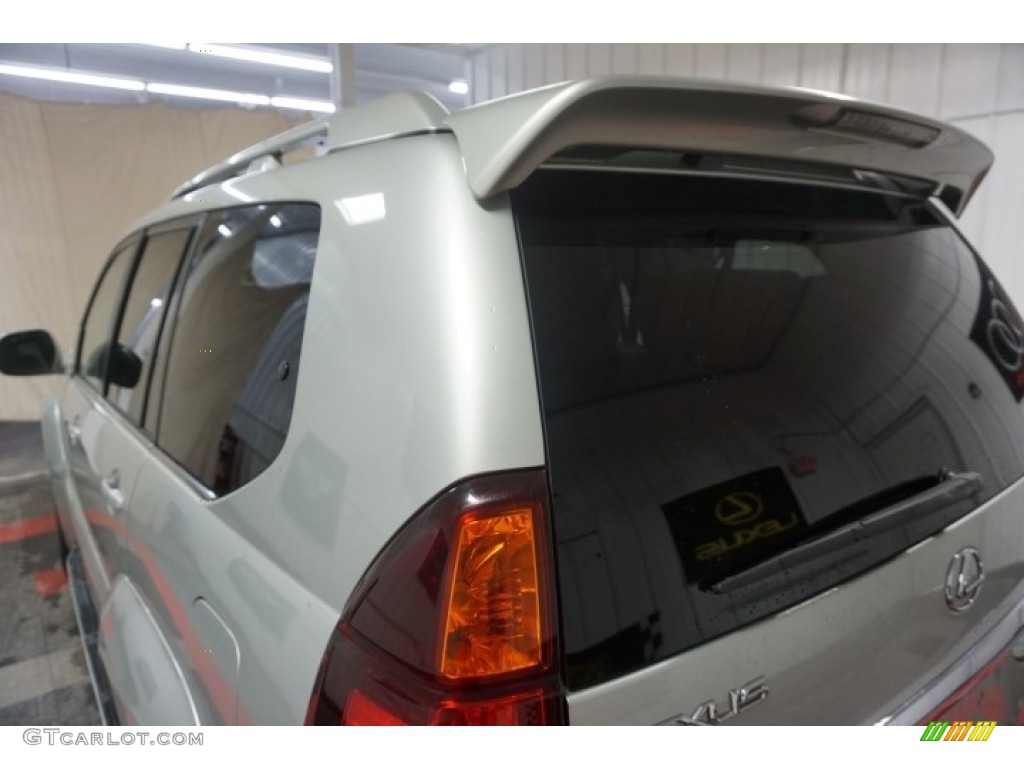 2005 GX 470 - Silver Pine Metallic / Dark Gray photo #89