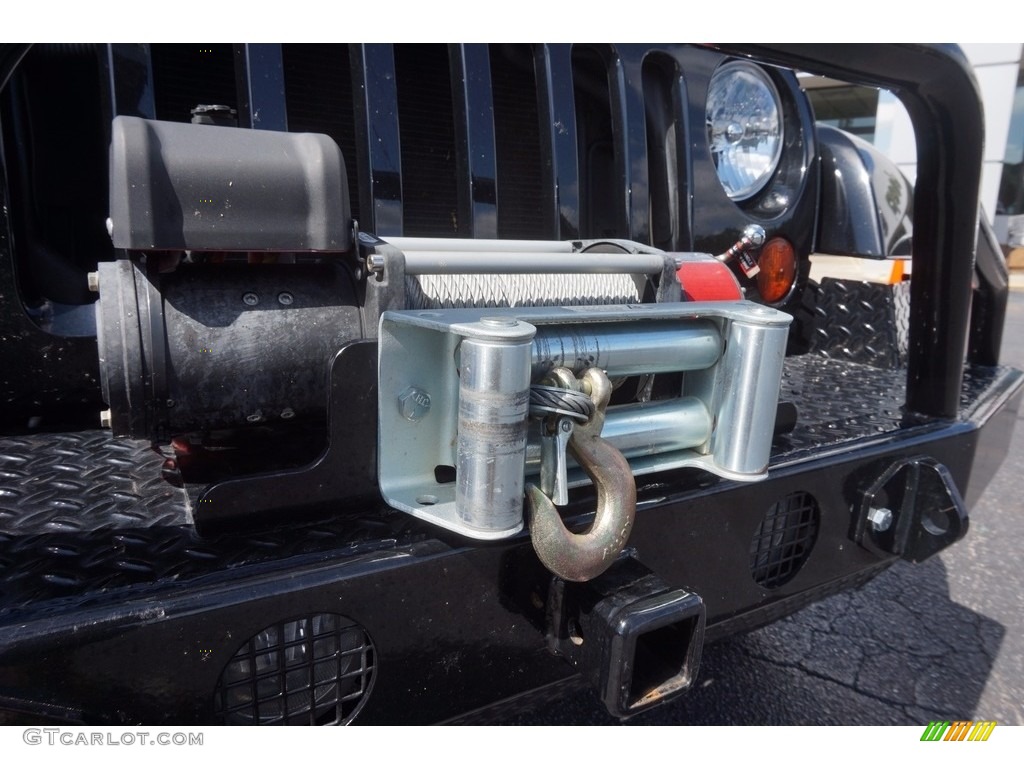 2009 Wrangler Sahara 4x4 - Black / Dark Slate Gray/Medium Slate Gray photo #21