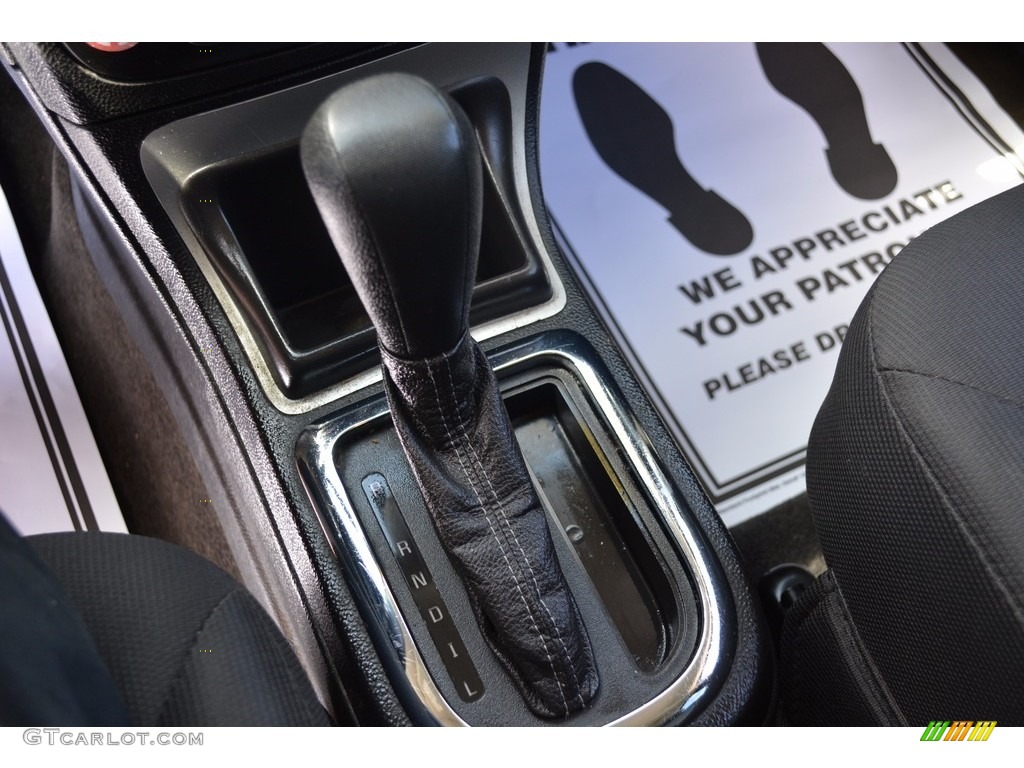 2011 HHR LT - Cyber Gray Metallic / Gray photo #27