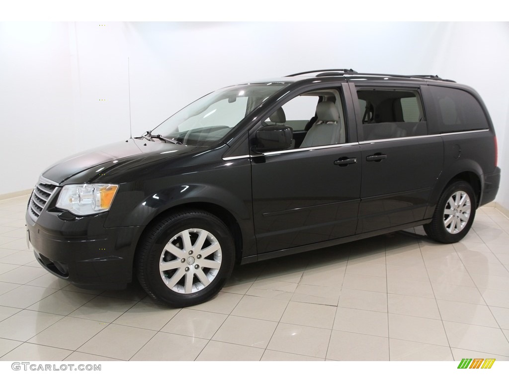 2008 Town & Country Touring - Brilliant Black Crystal Pearlcoat / Medium Slate Gray/Light Shale photo #3