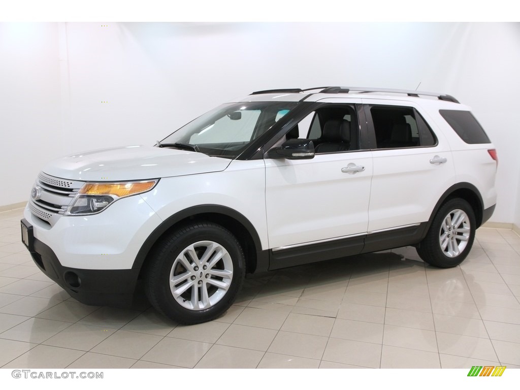 2012 Explorer XLT EcoBoost - White Platinum Tri-Coat / Charcoal Black photo #3